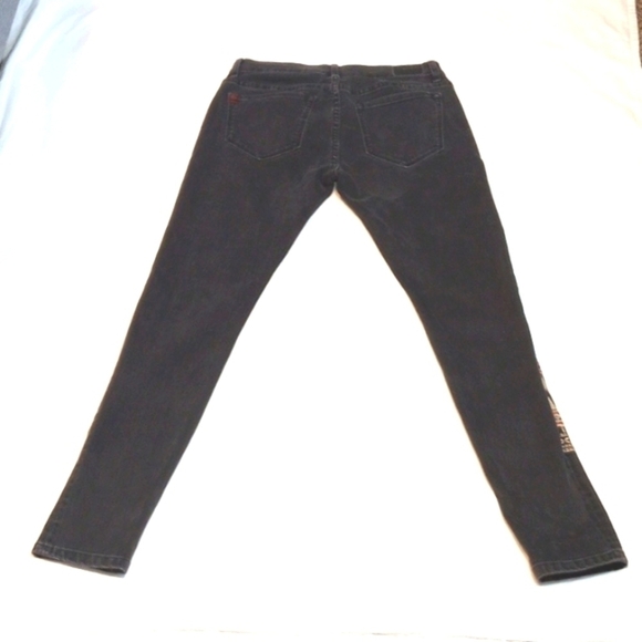 BDG Womens Jeans Sz 26 Embroidered Black Mid Rise Twig Ankle Fall Winter Boots - Picture 7 of 9